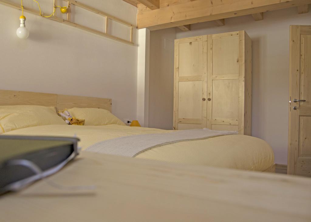 Bed and Breakfast Le Castagne Matte Steinig Zimmer foto